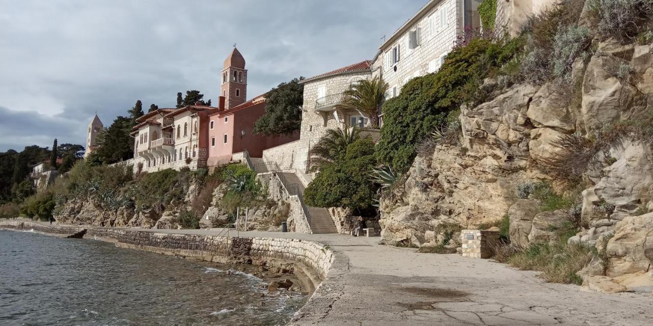 Apartment Ivetka Banjol Εξωτερικό φωτογραφία